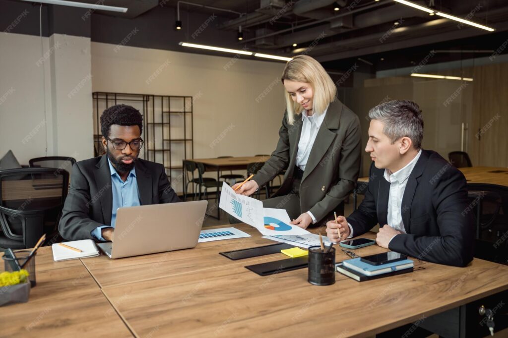 Business owners meeting an energy broker to discuss quotes